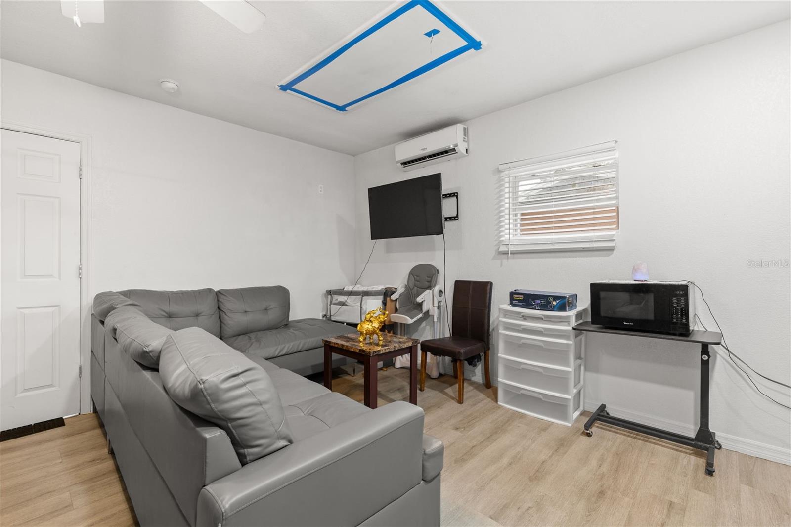 Image 23 of 31 For 16521 Silverhill Drive