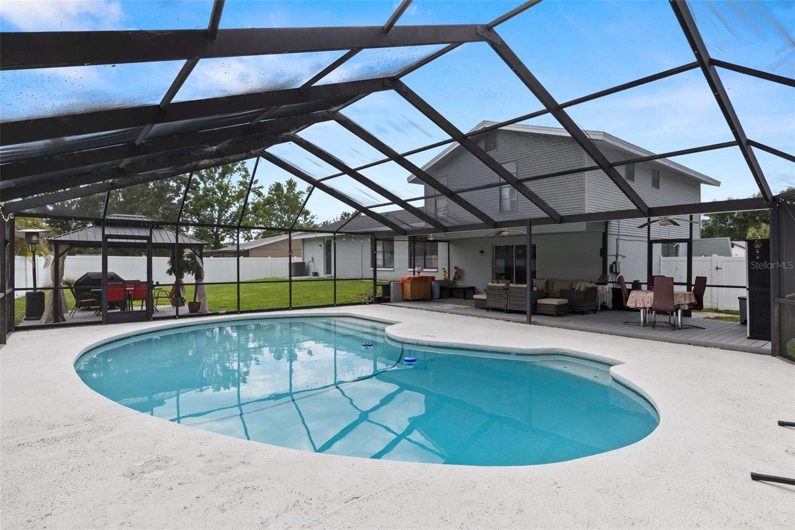 Image 27 of 31 For 16521 Silverhill Drive