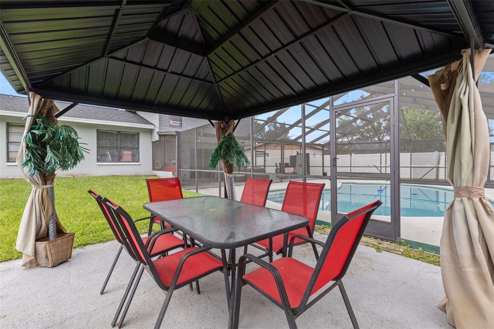 Image 30 of 31 For 16521 Silverhill Drive