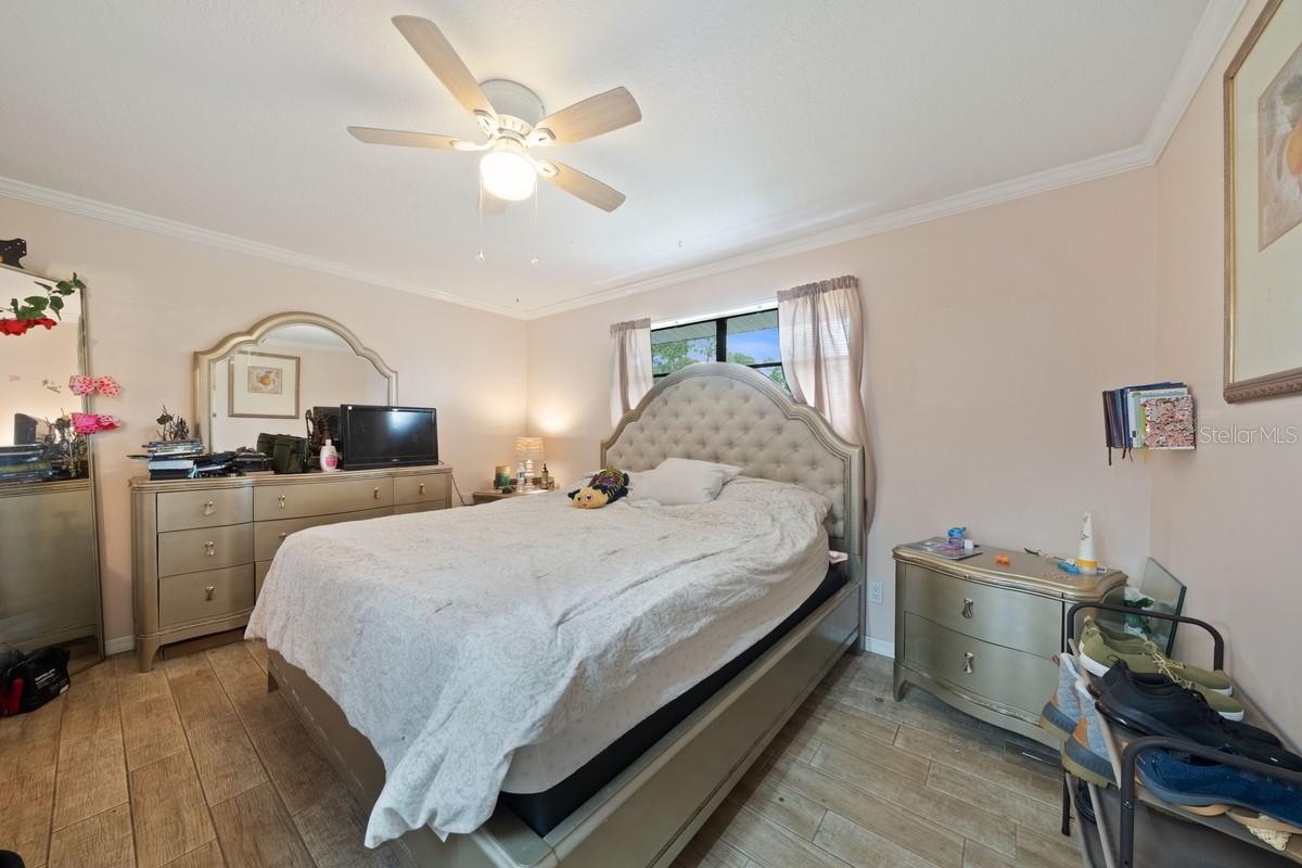 Image 13 of 21 For 490 14th Street Sw