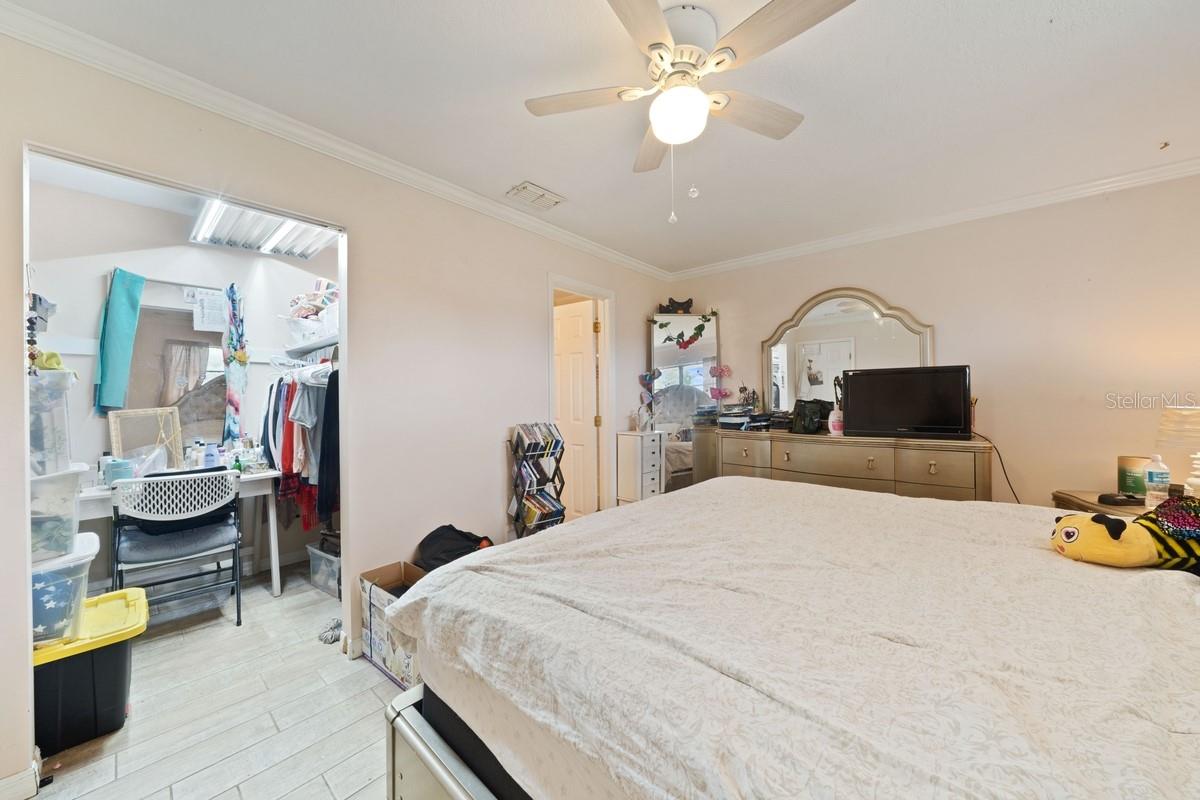 Image 14 of 21 For 490 14th Street Sw
