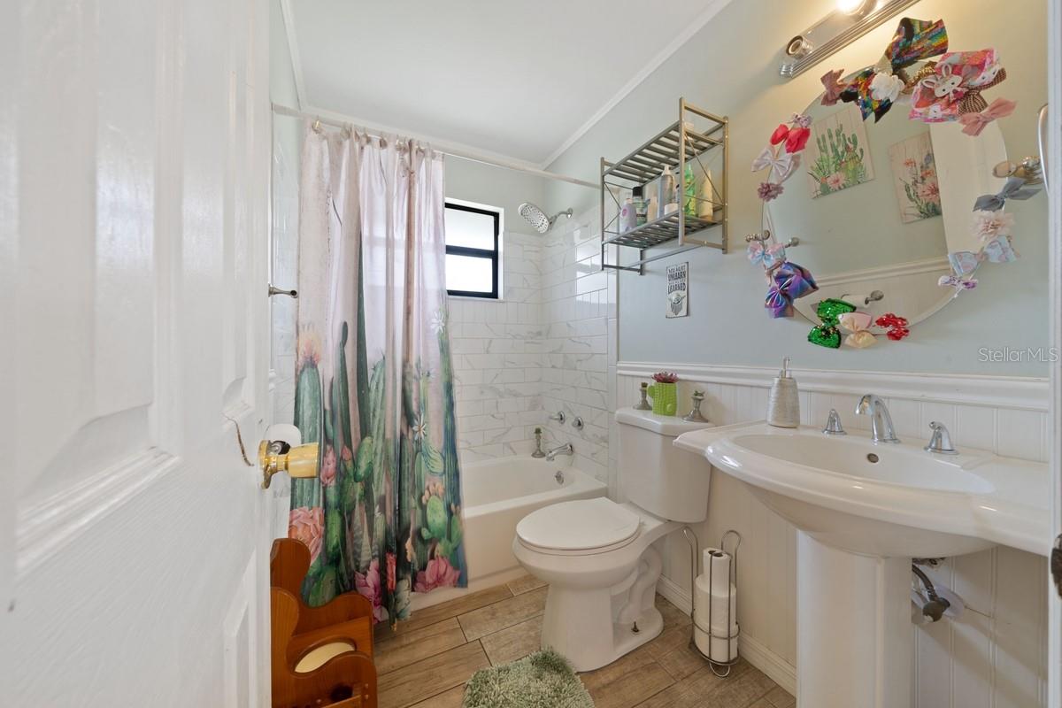 Image 20 of 21 For 490 14th Street Sw