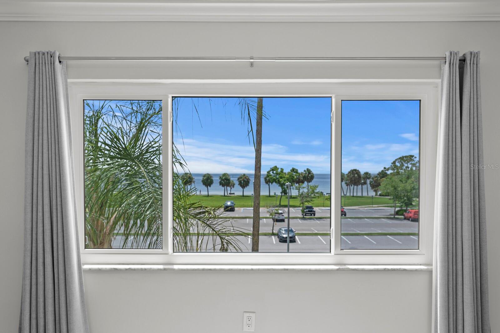 Image 22 of 57 For 1200 Shore Drive Ne 312