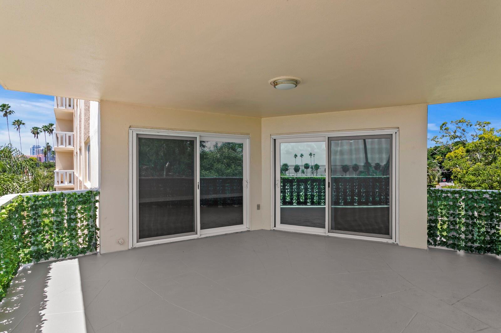 Image 4 of 57 For 1200 Shore Drive Ne 312