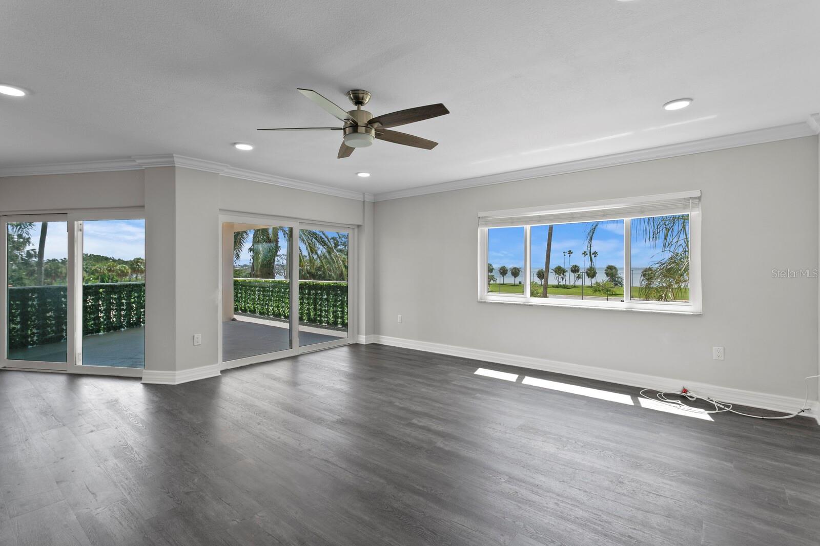 Image 6 of 57 For 1200 Shore Drive Ne 312