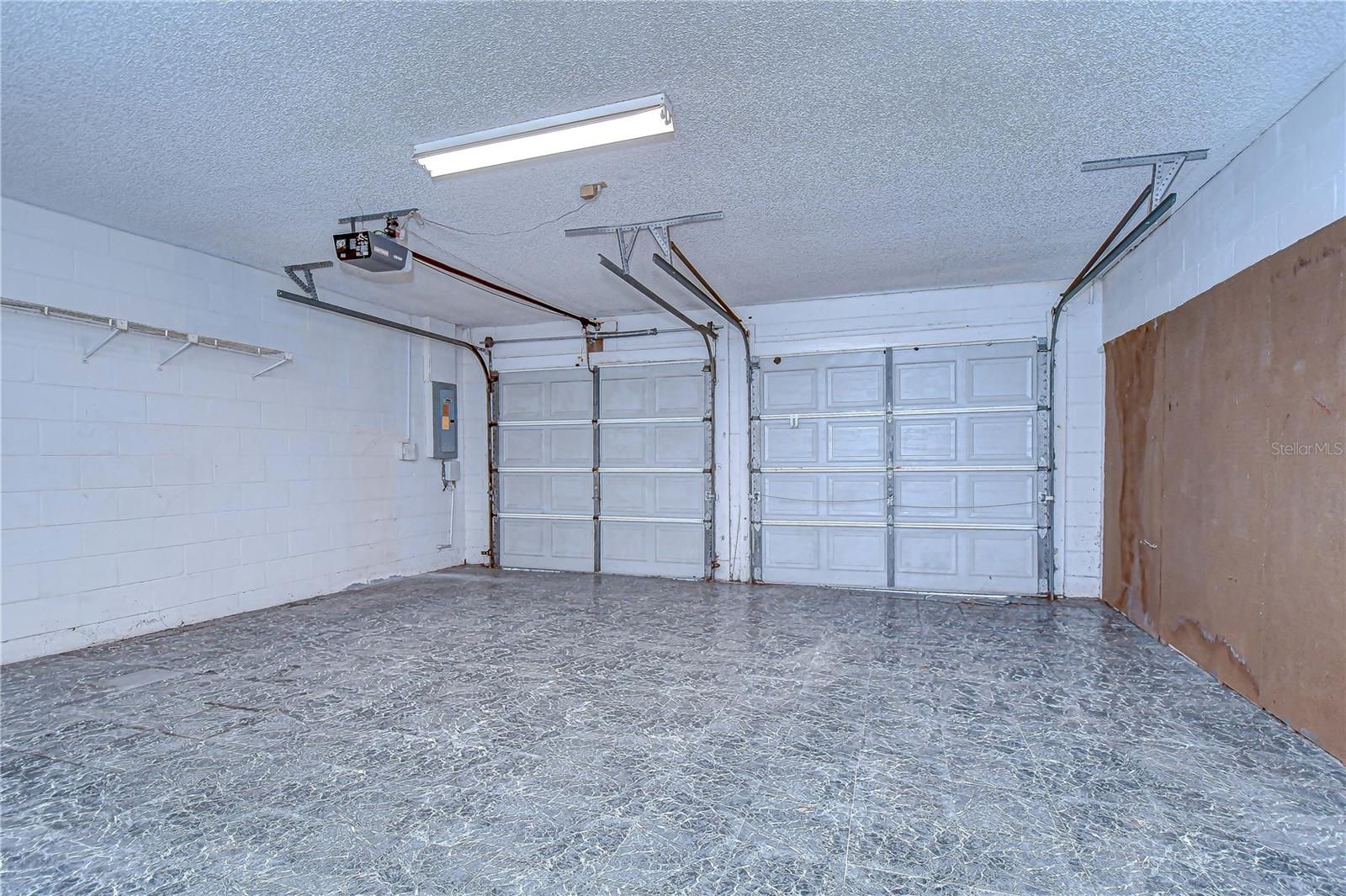 Image 14 of 17 For 1254 Windsor Way