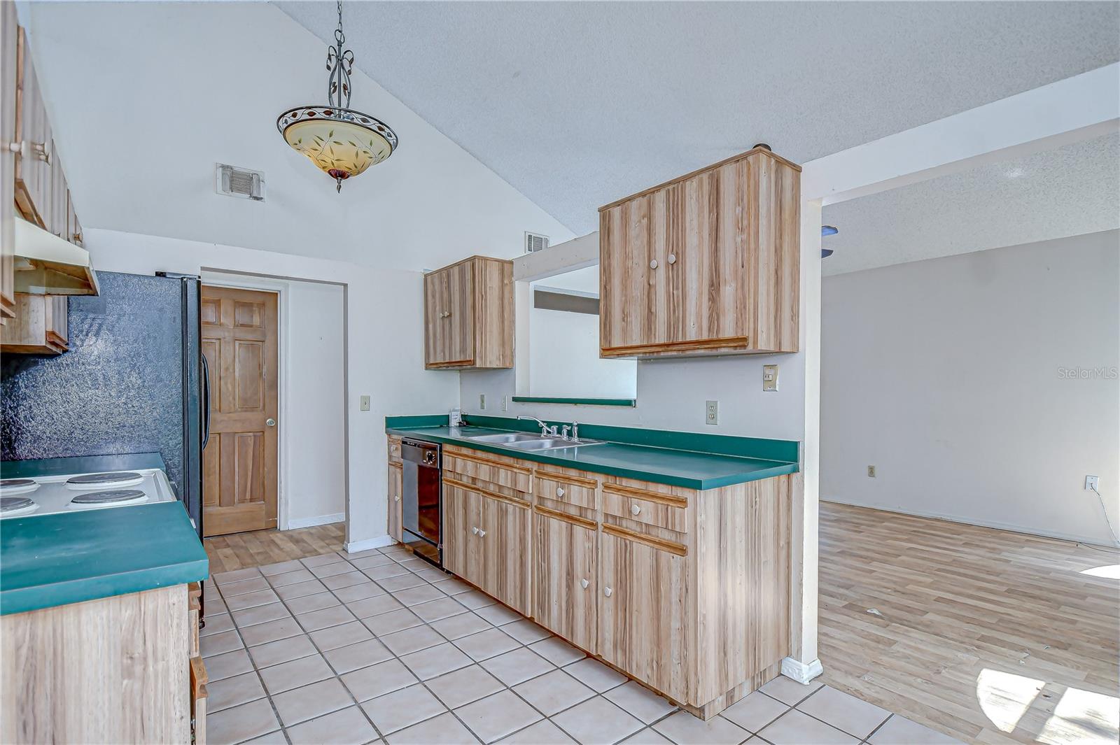 Image 7 of 17 For 1254 Windsor Way