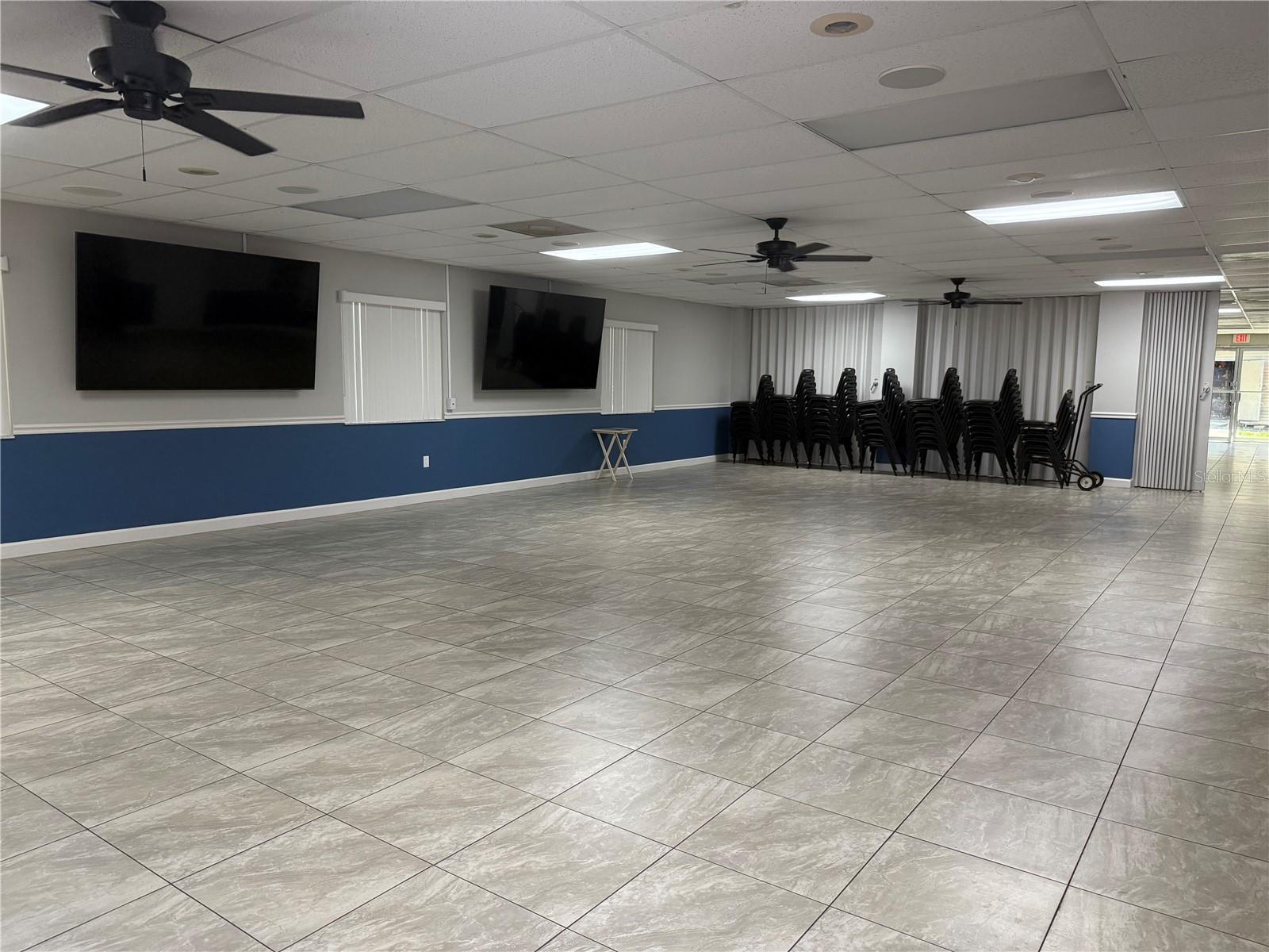 Image 17 of 20 For 4805 Sunnybrook Drive 12