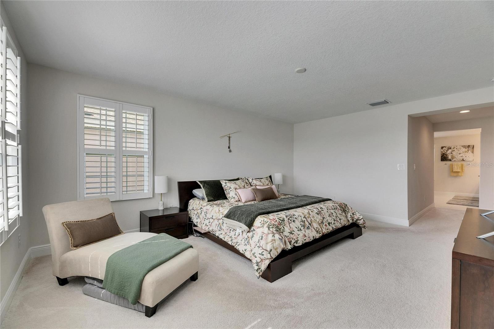 Image 34 of 75 For 7528 Paradiso Drive