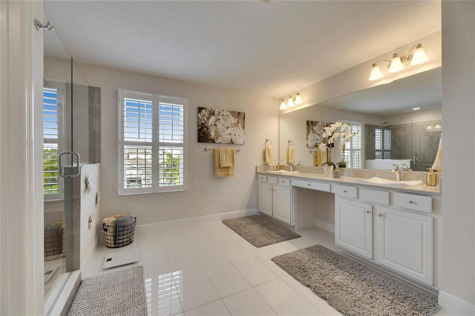 Image 36 of 75 For 7528 Paradiso Drive