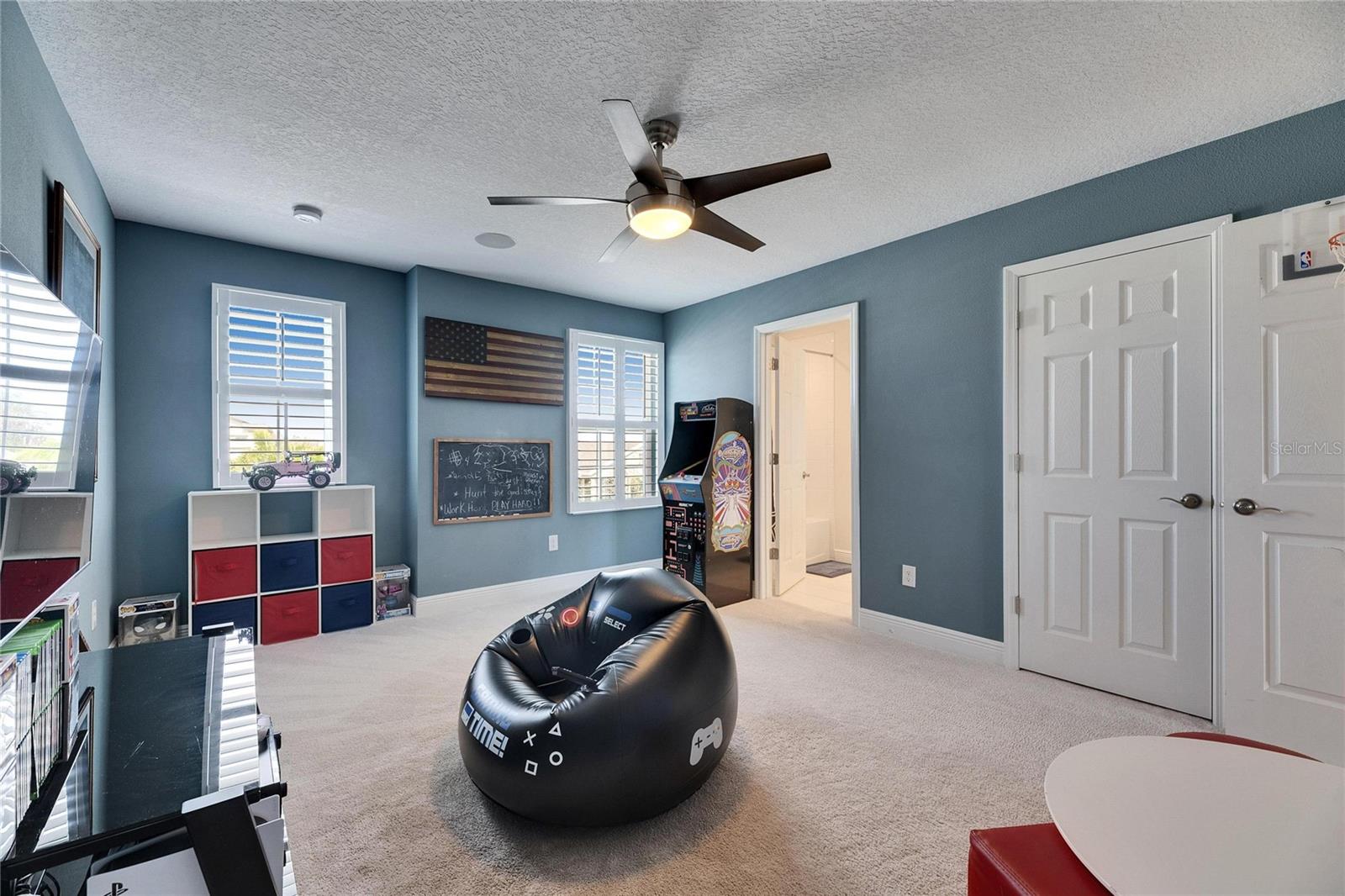 Image 40 of 75 For 7528 Paradiso Drive