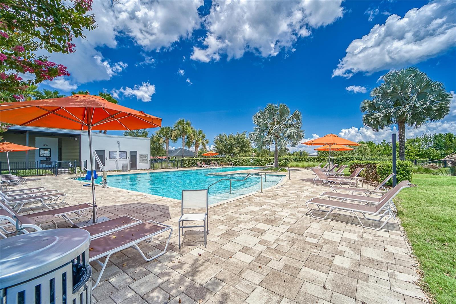 Image 68 of 75 For 7528 Paradiso Drive
