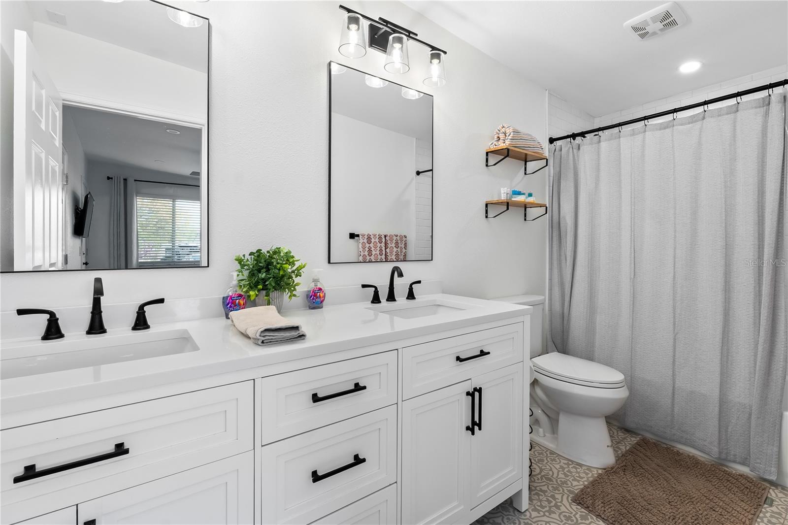 Listing photo id 14 for 1101 3rd Avenue Nw