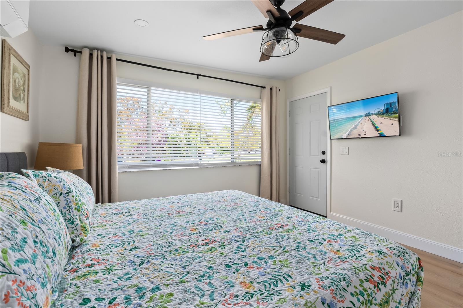 Listing photo id 16 for 1101 3rd Avenue Nw