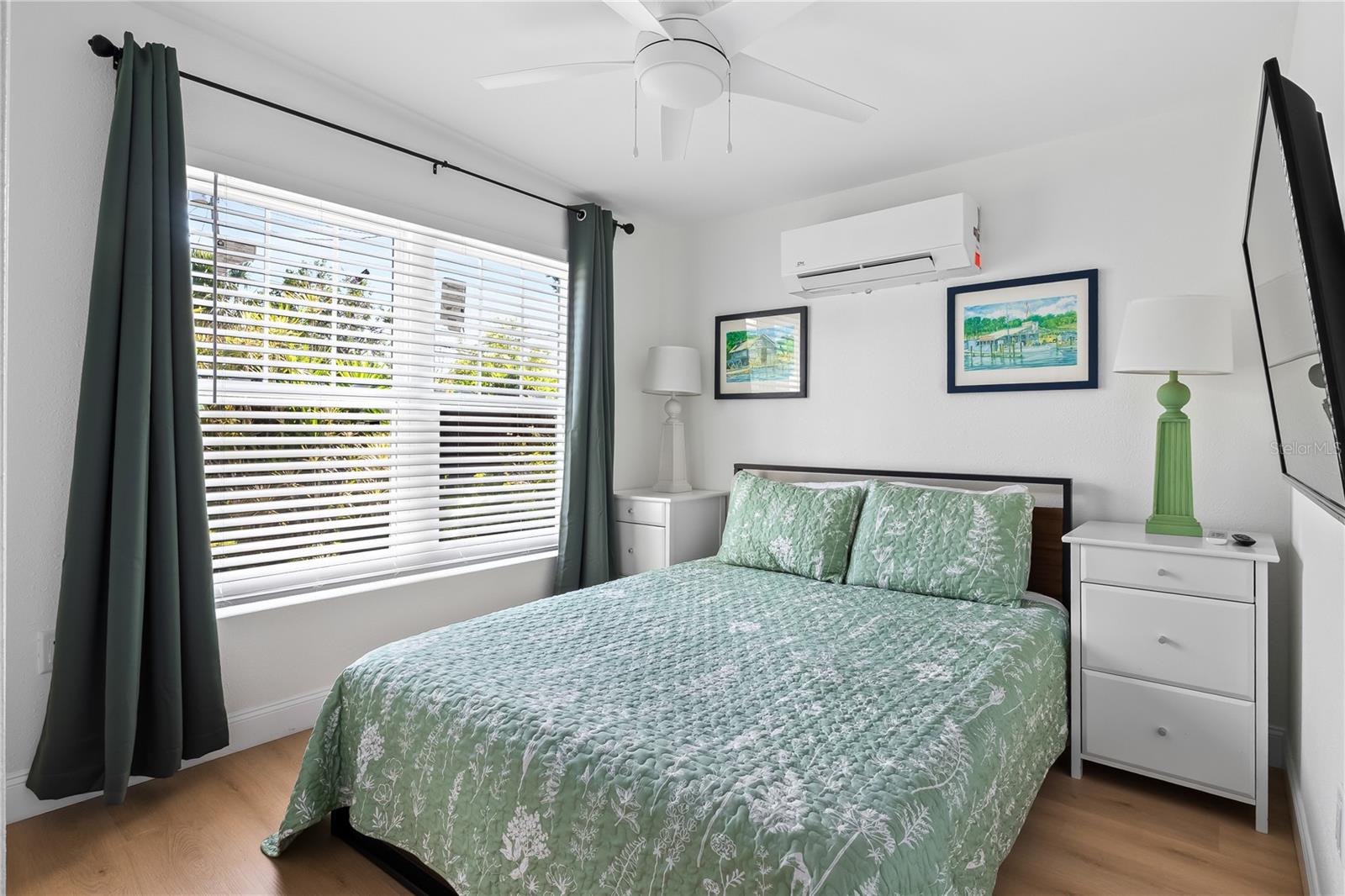 Listing photo id 18 for 1101 3rd Avenue Nw