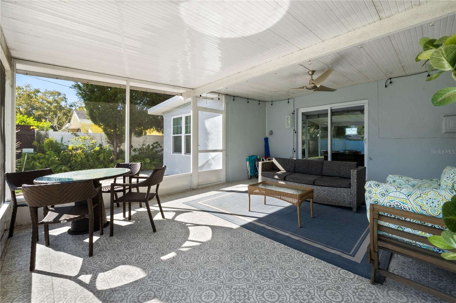Listing photo id 24 for 1101 3rd Avenue Nw