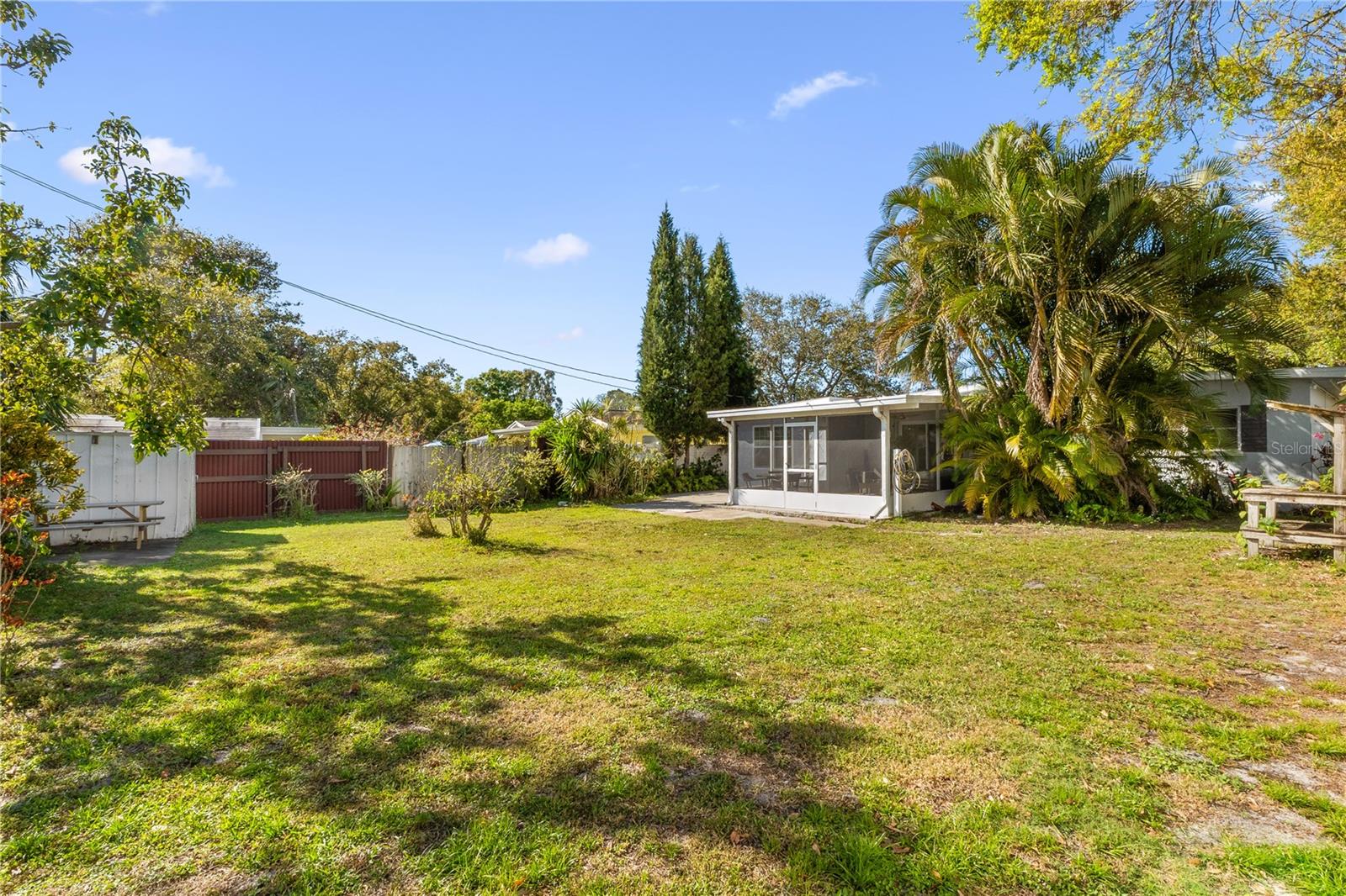 Listing photo id 26 for 1101 3rd Avenue Nw