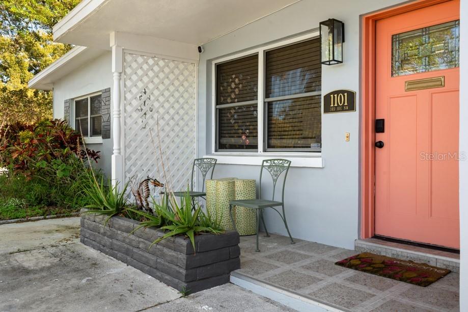 Listing photo id 1 for 1101 3rd Avenue Nw