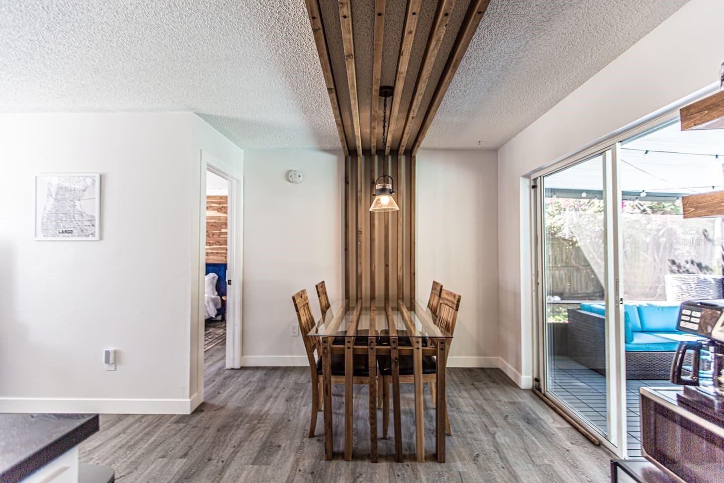 Image 7 of 30 For 574 6th Avenue Se
