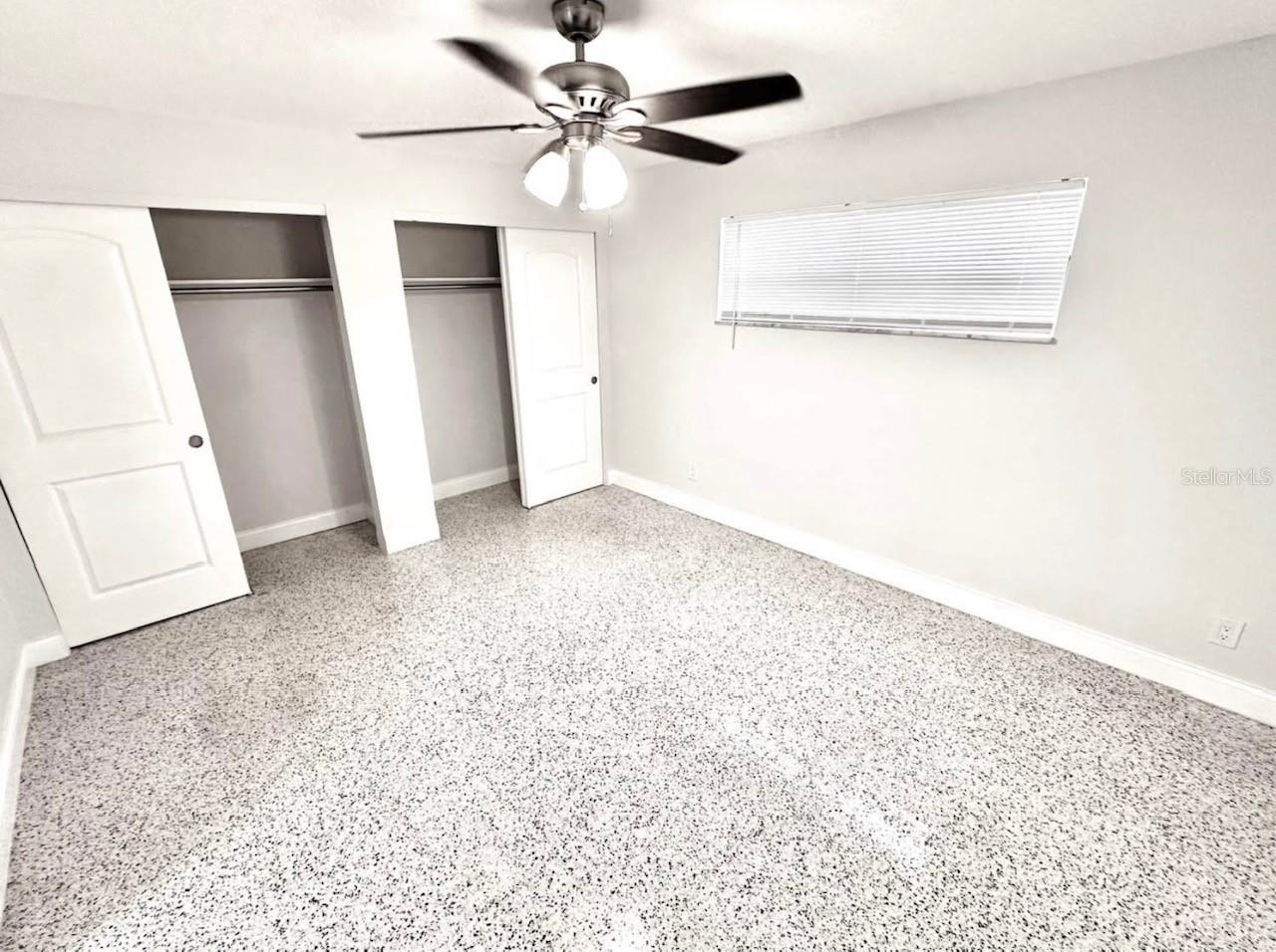 Listing photo id 15 for 4200 1st Street N