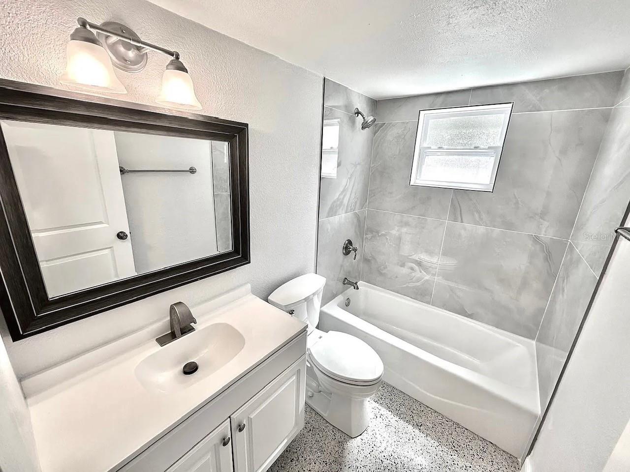 Listing photo id 6 for 4200 1st Street N