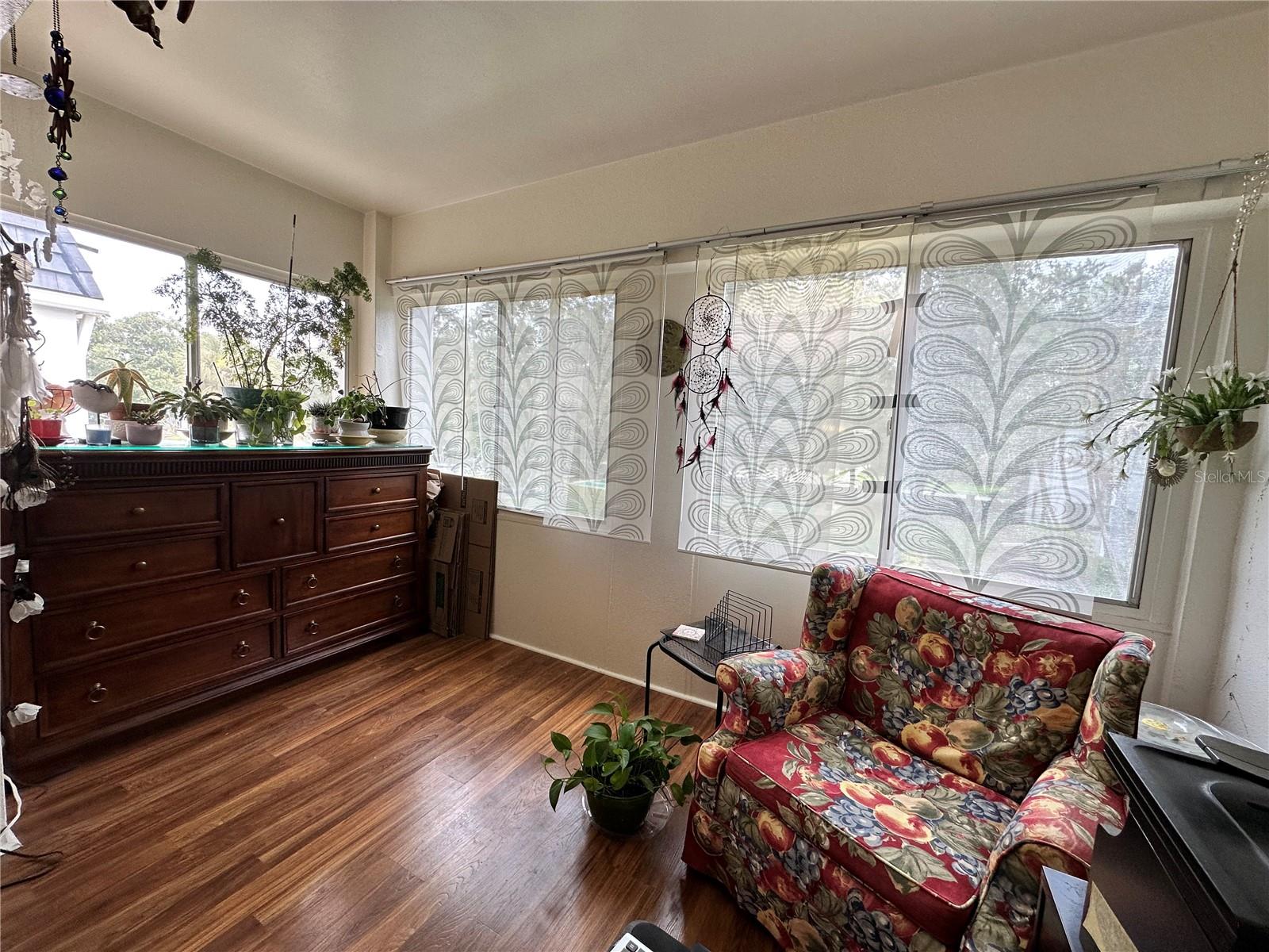 Image 6 of 15 For 8651 10th Street N 212