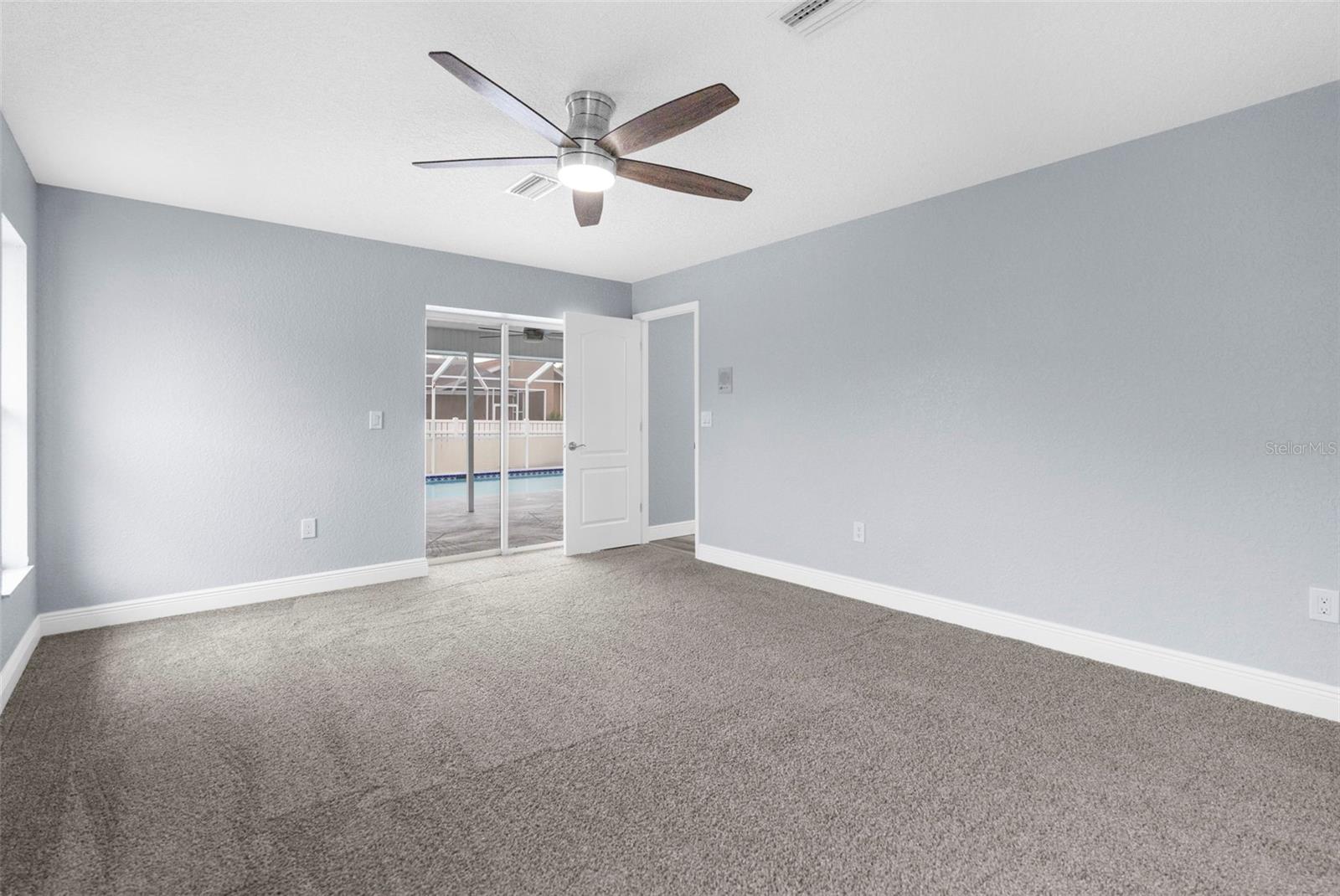 Image 16 of 41 For 1230 Ambrose Court