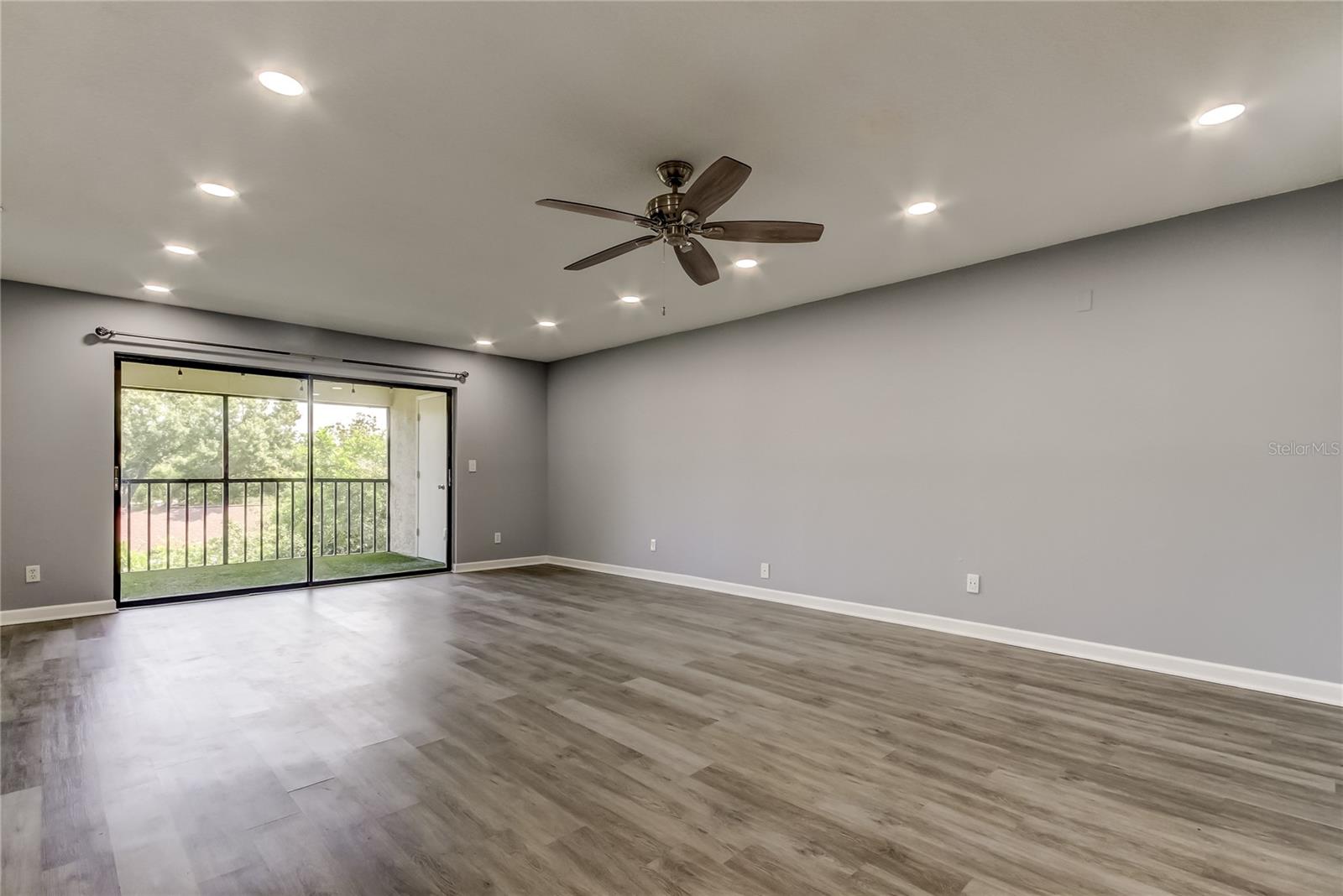 Image 13 of 36 For 3600 Magnolia Ridge Circle 1221-g