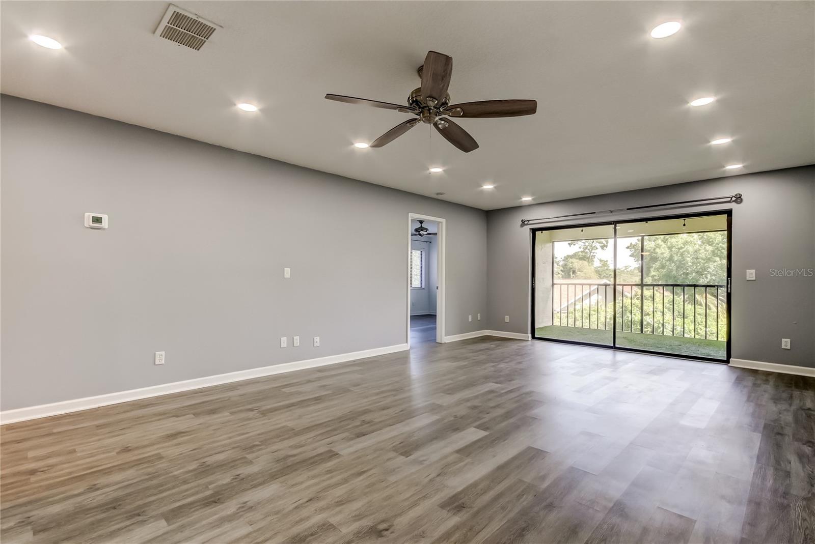 Image 16 of 36 For 3600 Magnolia Ridge Circle 1221-g