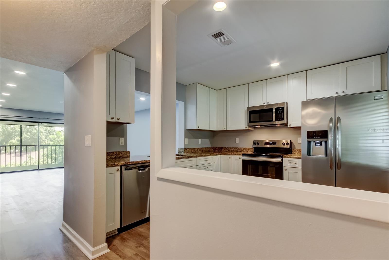 Image 4 of 36 For 3600 Magnolia Ridge Circle 1221-g