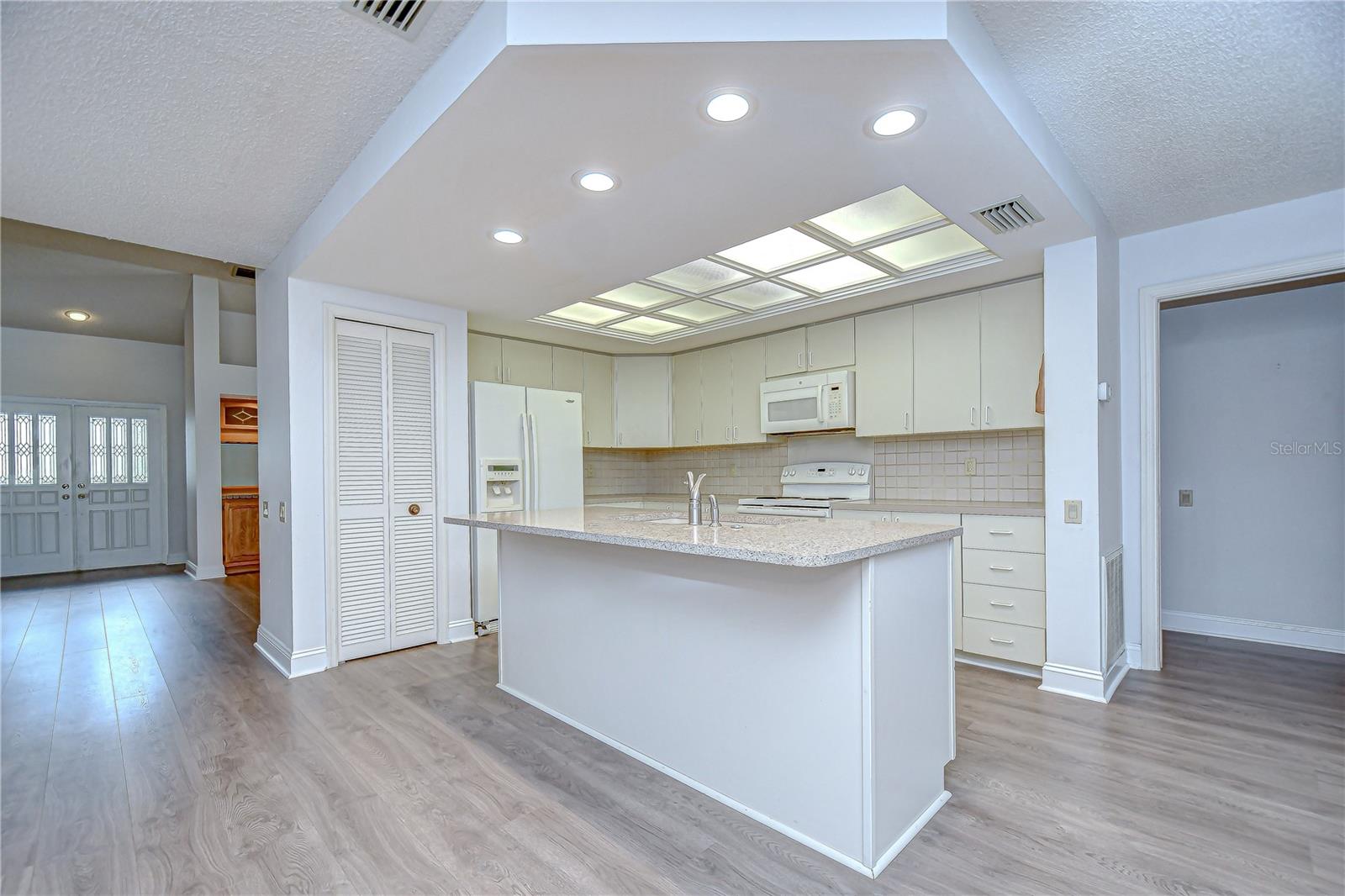 Image 10 of 38 For 5317 Burchette Road