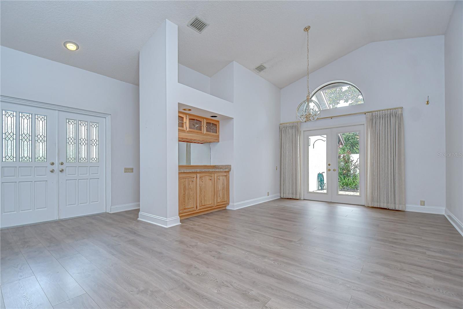 Image 4 of 38 For 5317 Burchette Road