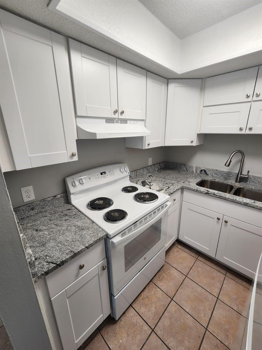 Image 2 of 12 For 101 Fernwood Avenue