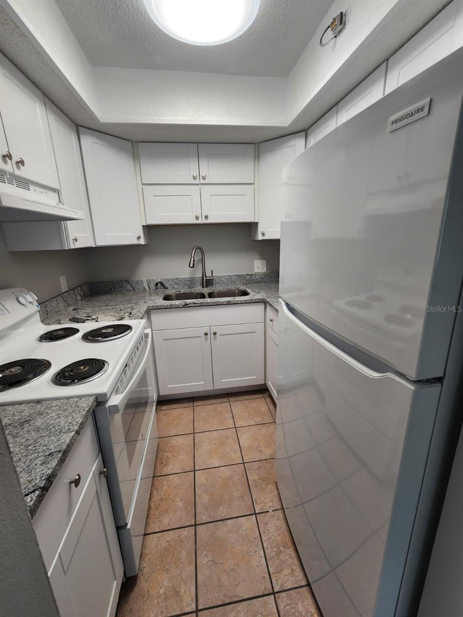 Image 4 of 12 For 101 Fernwood Avenue