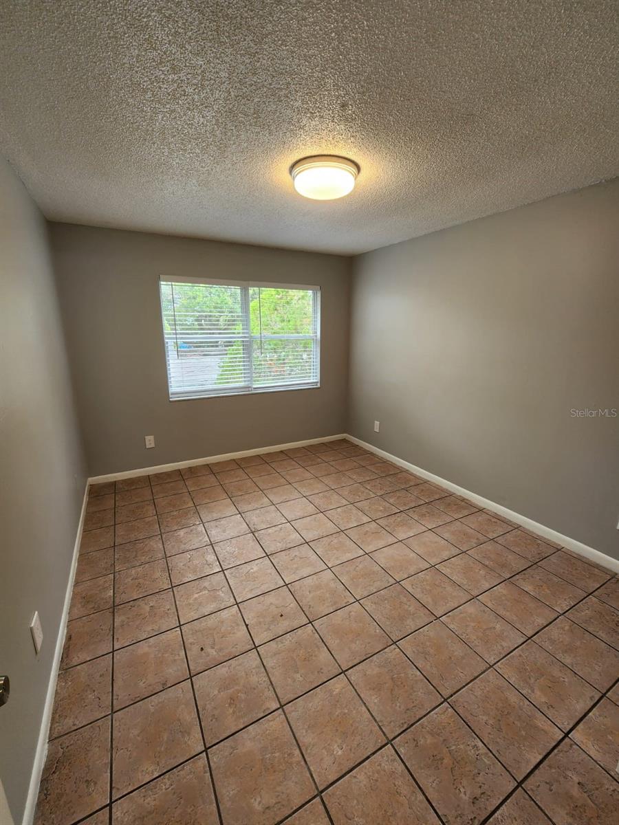 Image 7 of 12 For 101 Fernwood Avenue