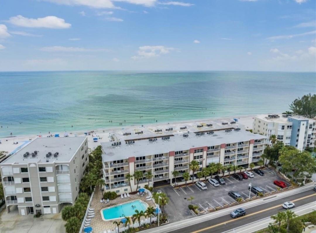 Image 2 of 35 For 19610 Gulf Boulevard 303