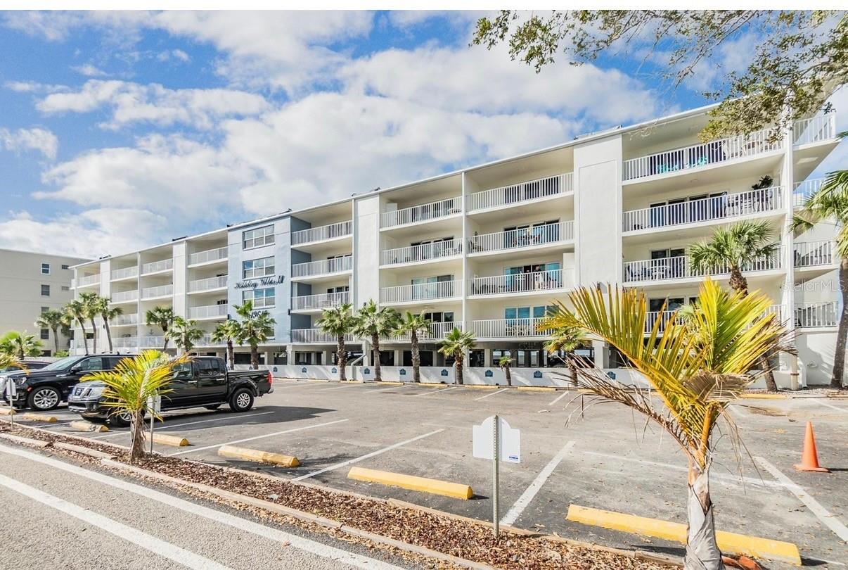 Image 28 of 35 For 19610 Gulf Boulevard 303