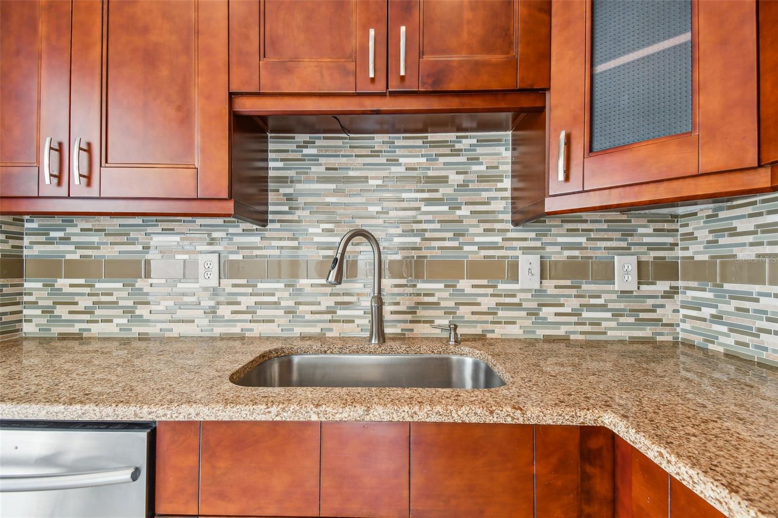 Image 31 of 66 For 12237 Eldon Drive