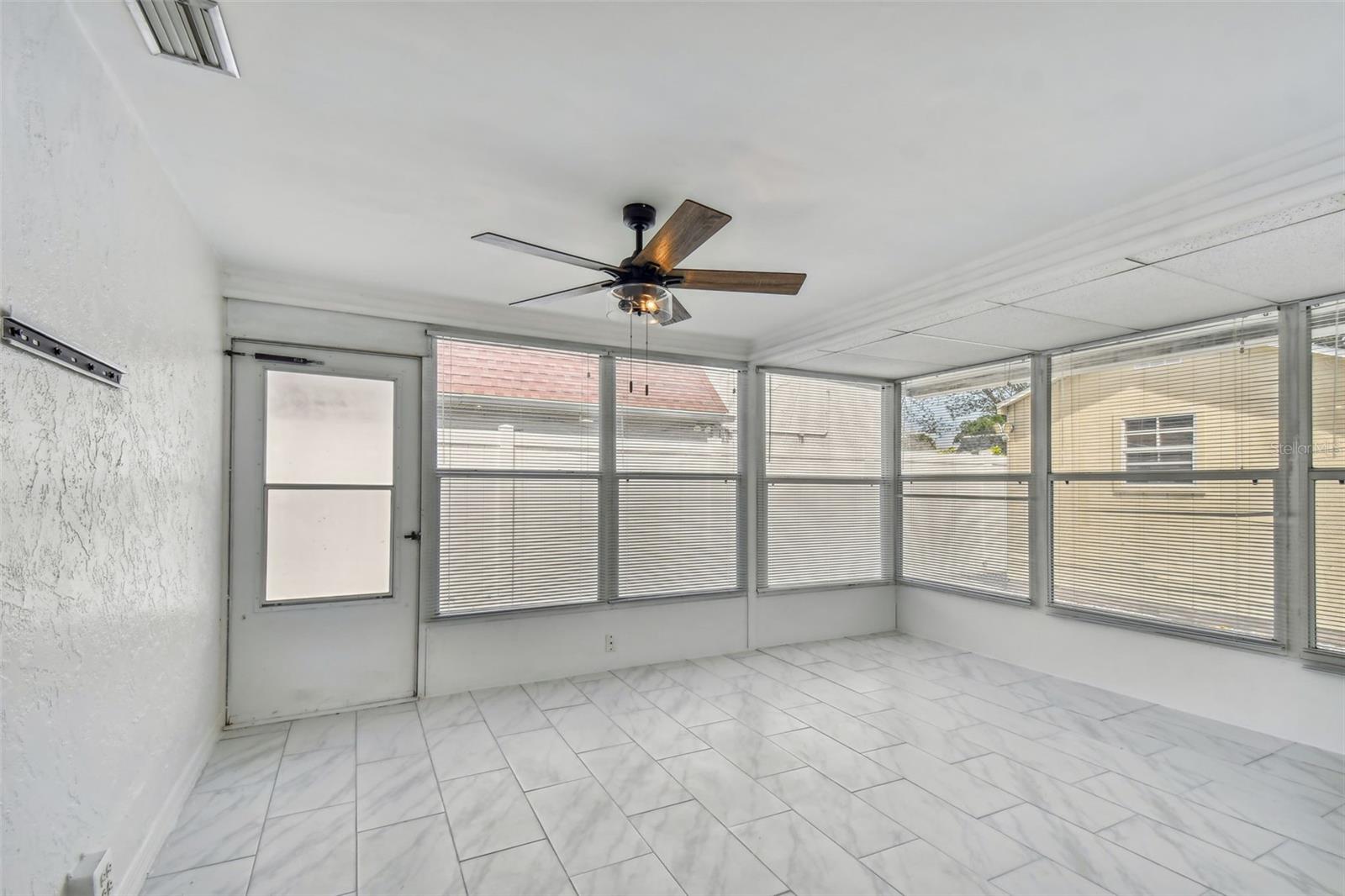 Image 32 of 66 For 12237 Eldon Drive