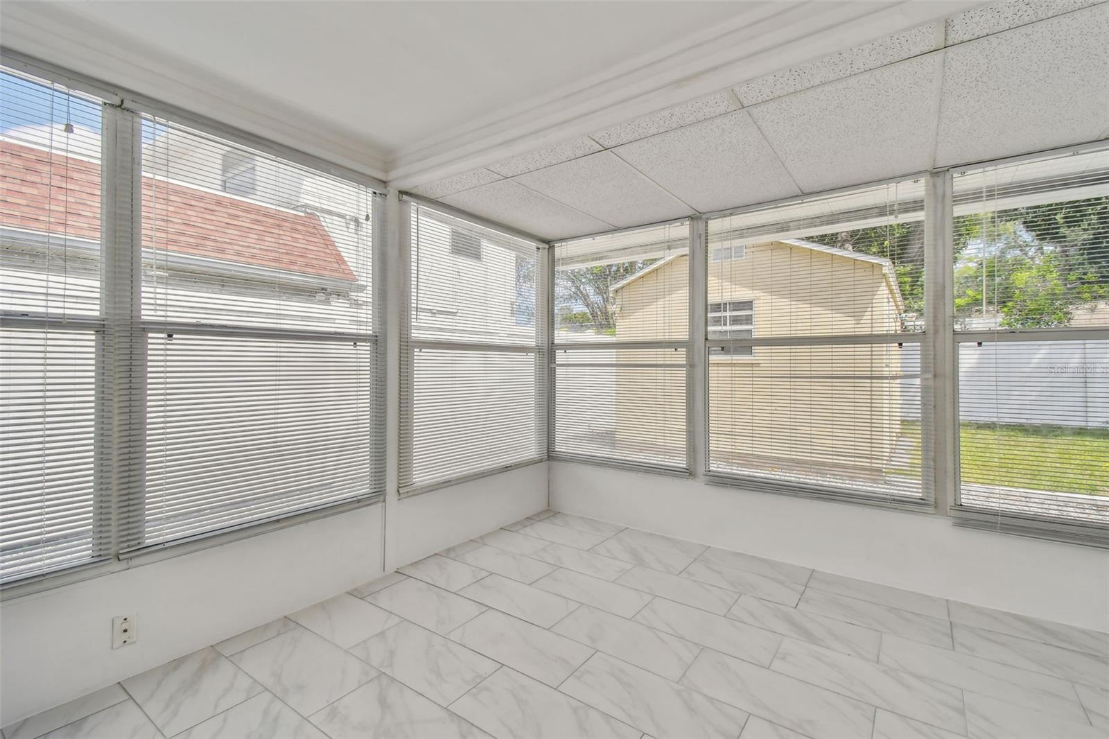 Image 36 of 66 For 12237 Eldon Drive