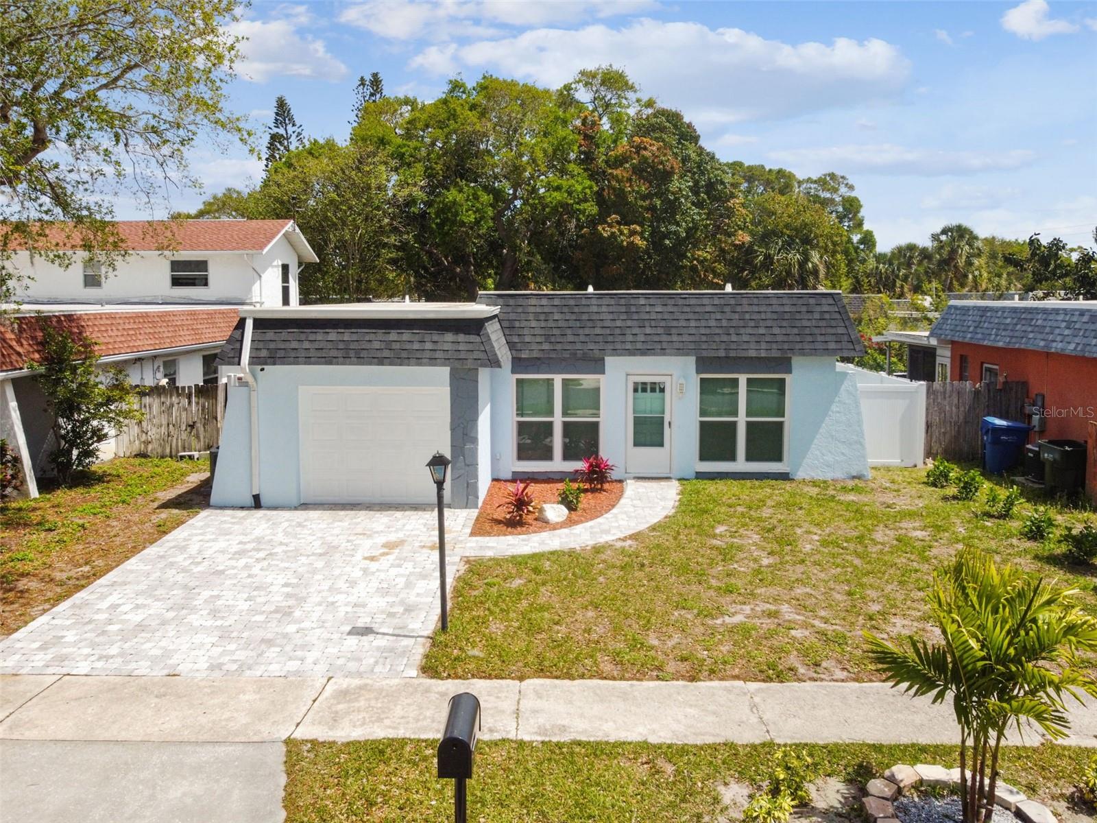 Image 4 of 66 For 12237 Eldon Drive