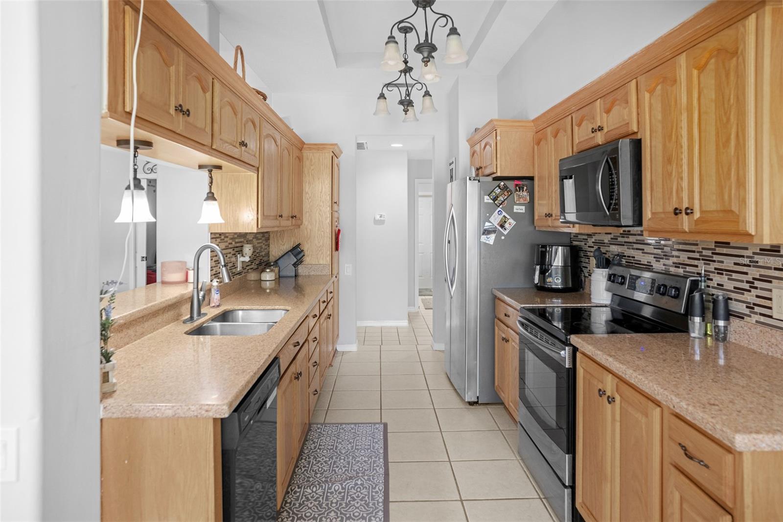Listing photo id 11 for 8712 Ashbury Drive
