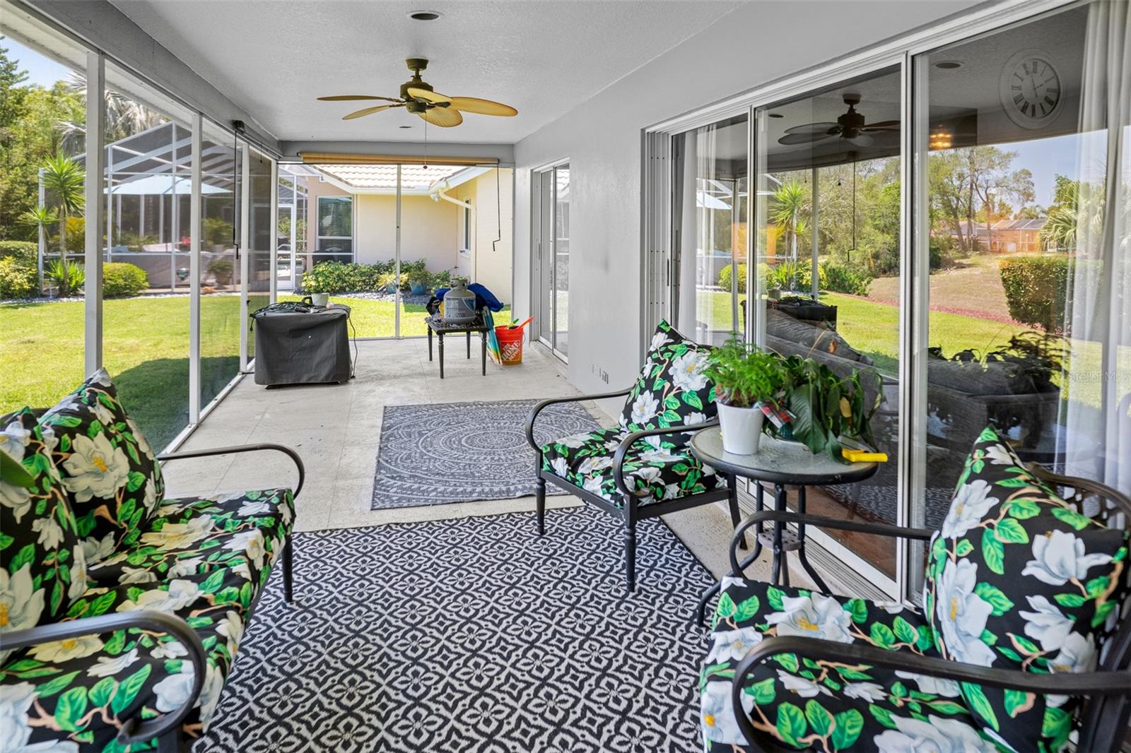 Listing photo id 21 for 8712 Ashbury Drive
