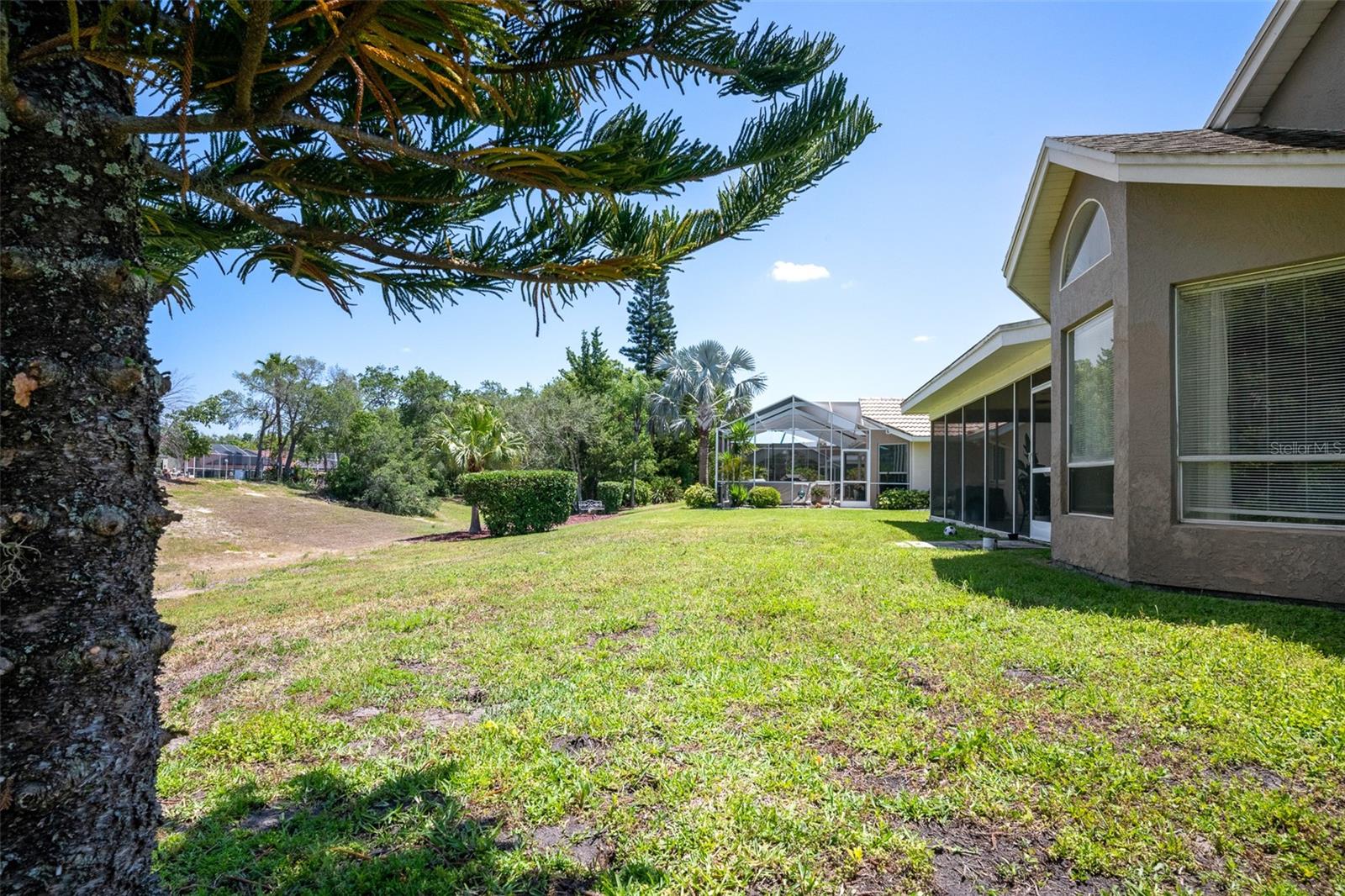 Listing photo id 24 for 8712 Ashbury Drive