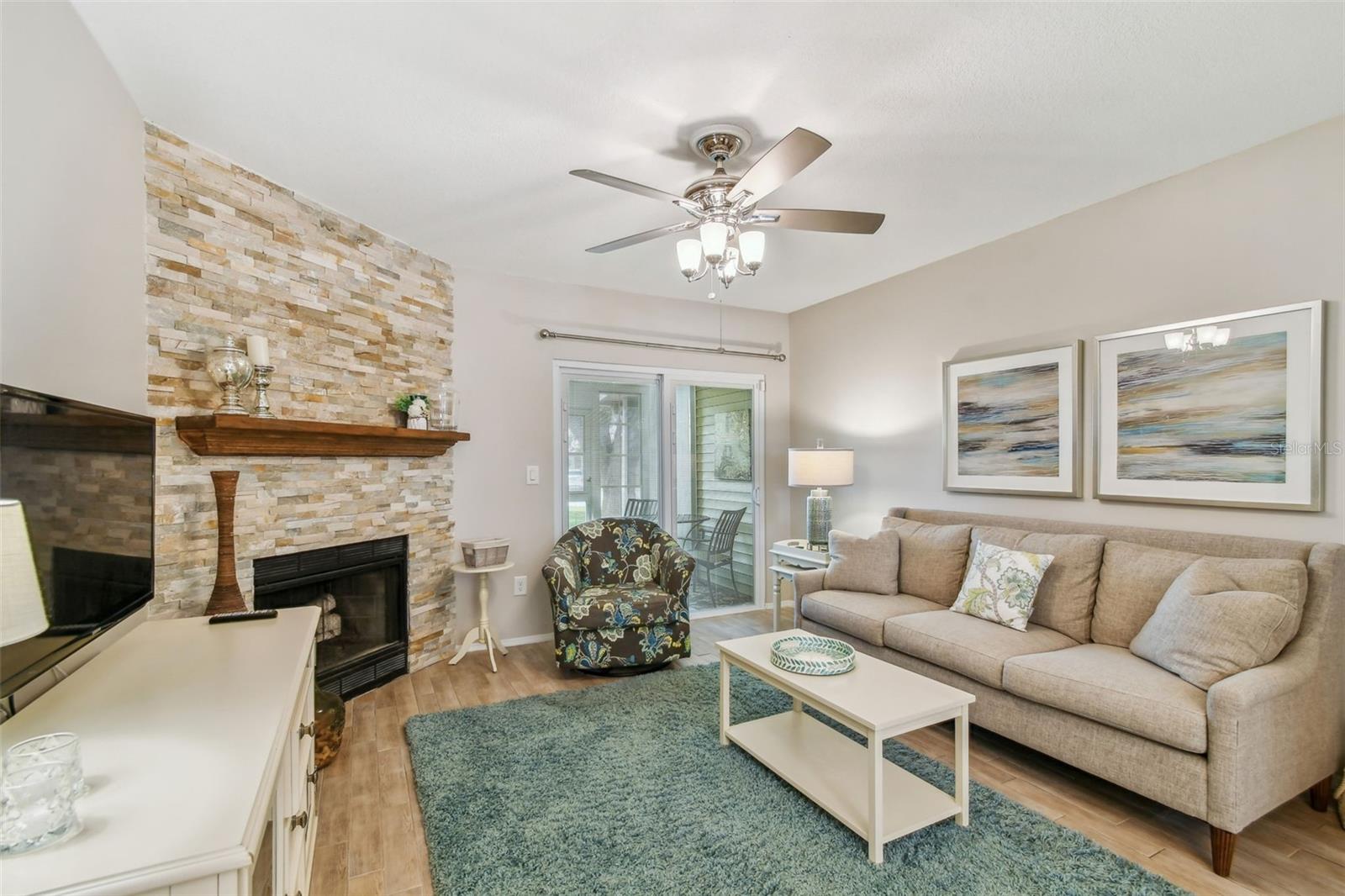 Listing photo id 13 for 7508 Hollowell Drive