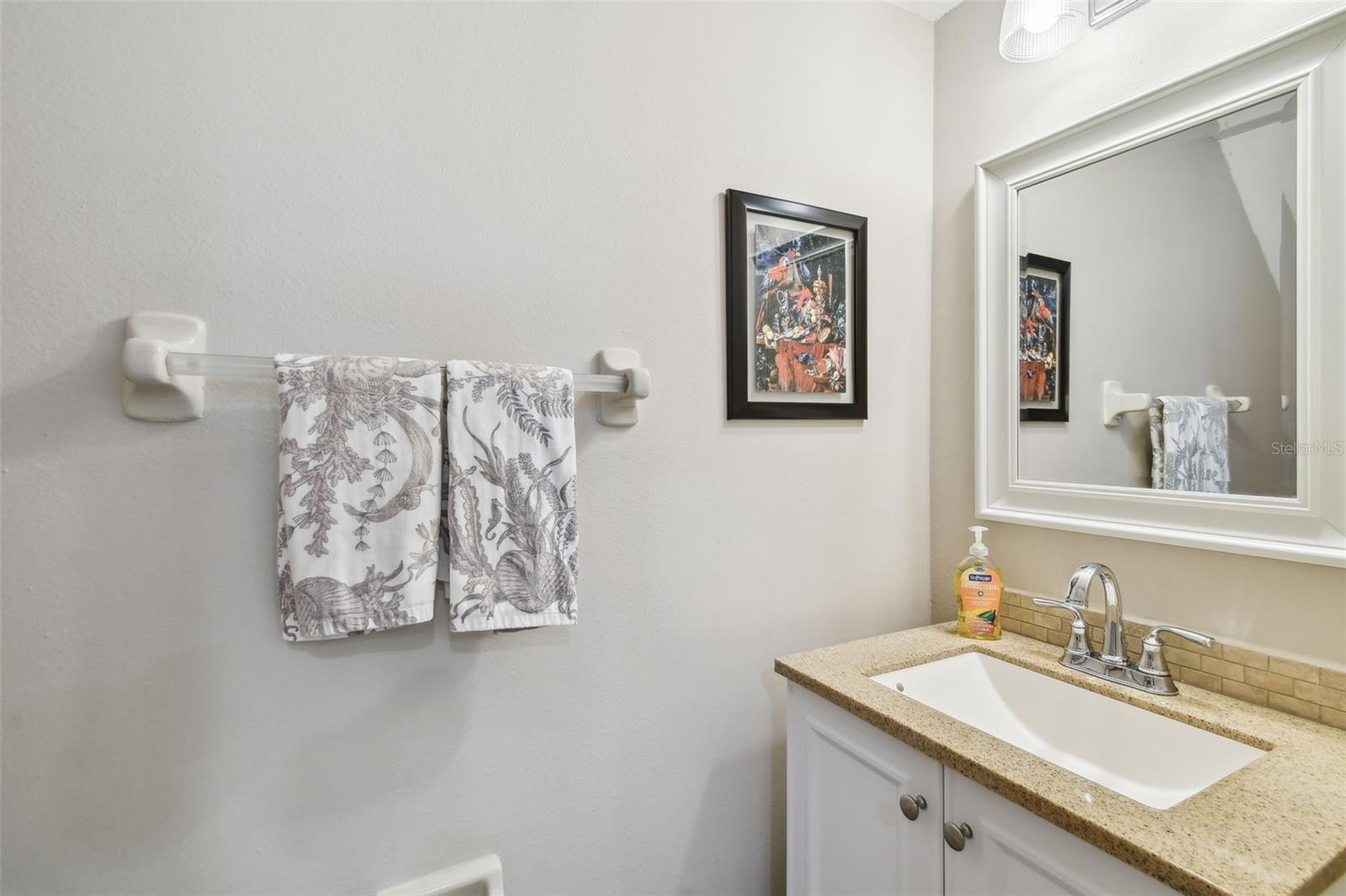 Listing photo id 14 for 7508 Hollowell Drive