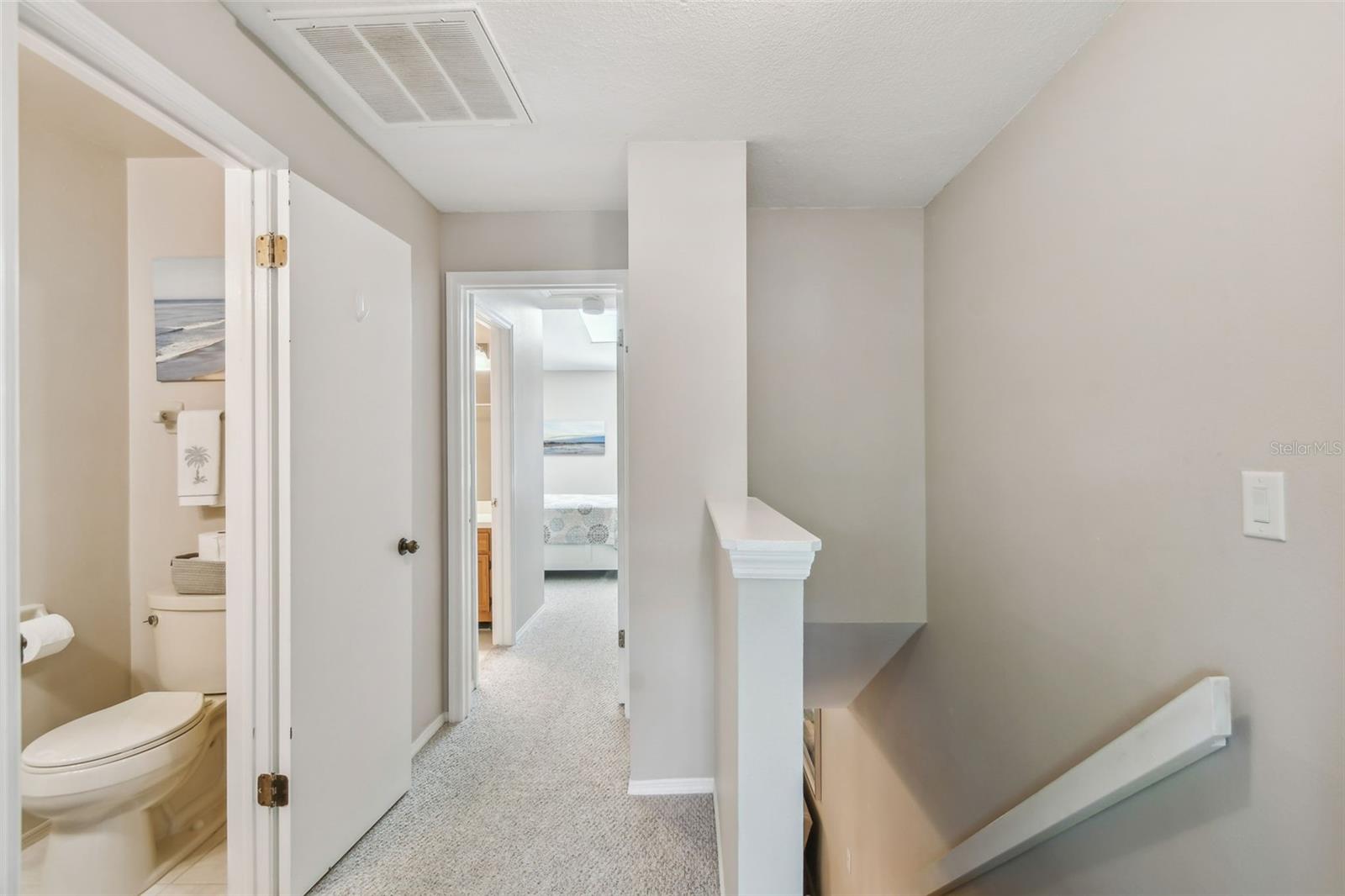 Listing photo id 15 for 7508 Hollowell Drive