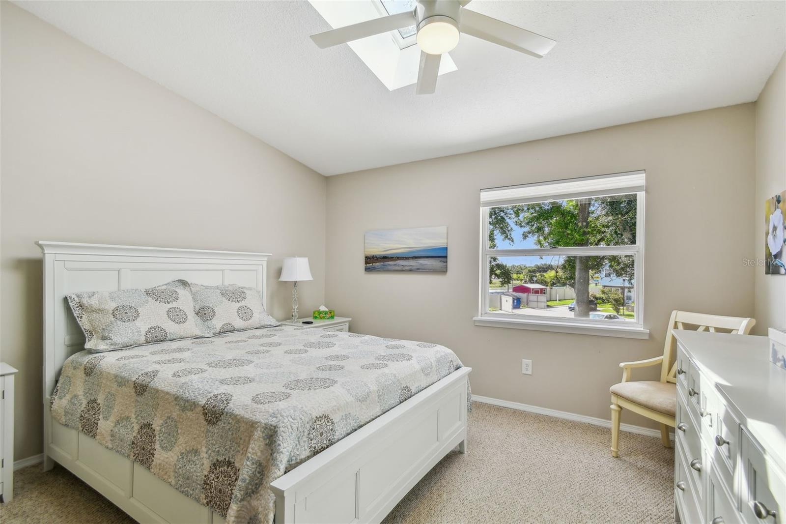Listing photo id 19 for 7508 Hollowell Drive