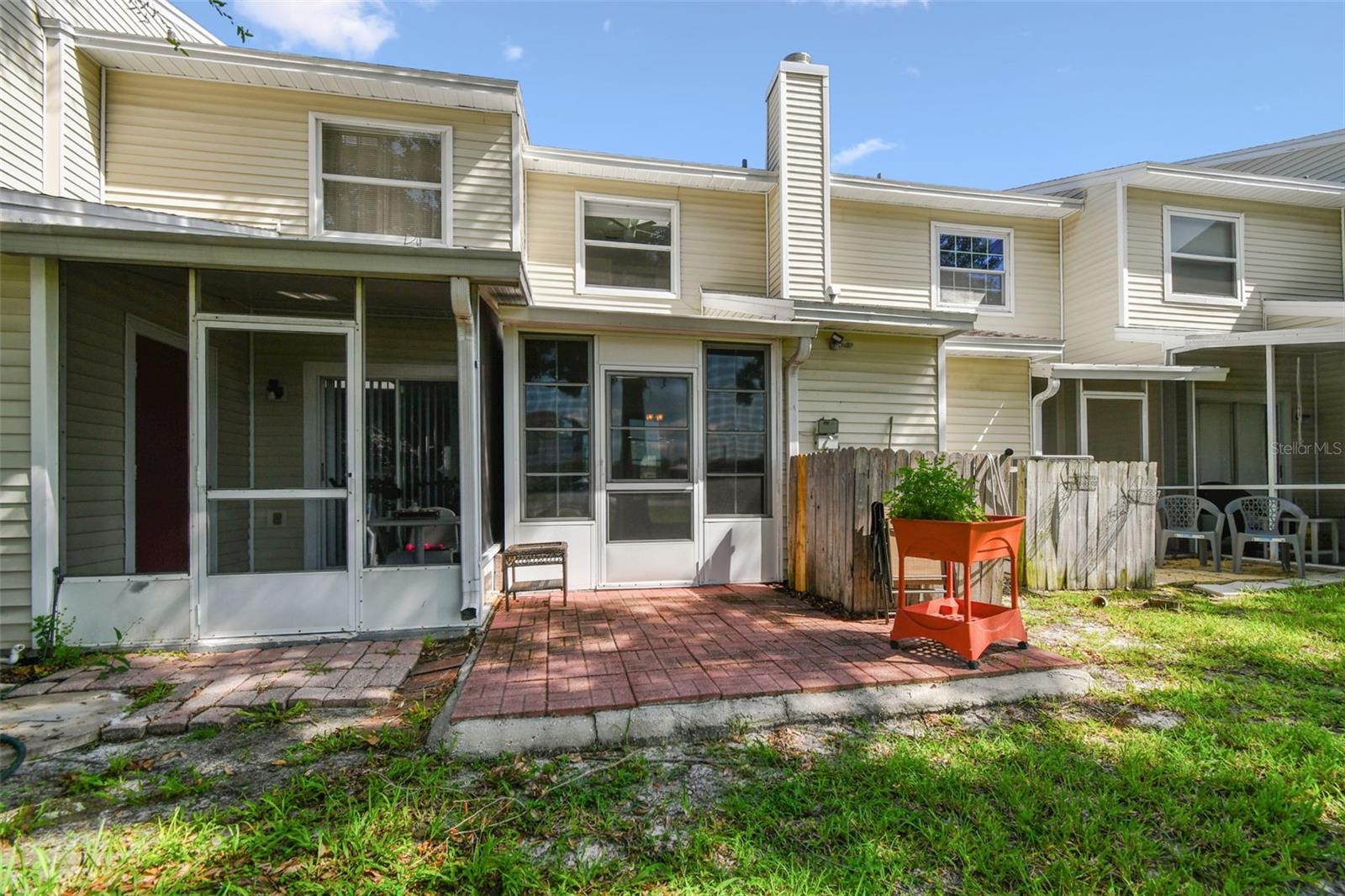 Listing photo id 24 for 7508 Hollowell Drive