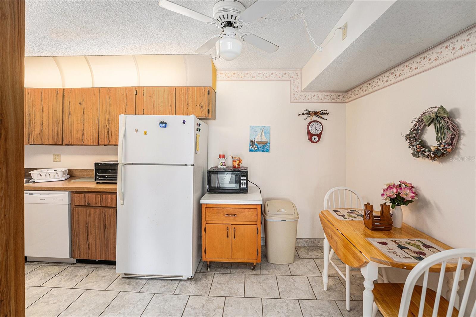Image 14 of 29 For 2687 Pine Ridge Way S B2